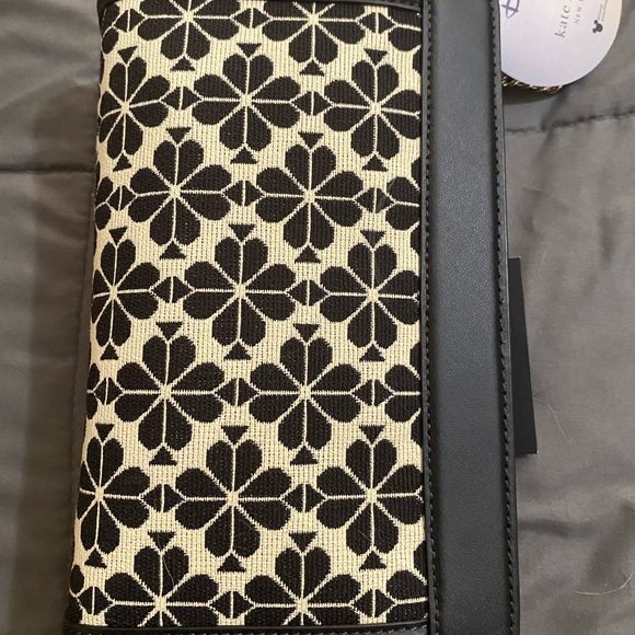 Disney x Kate Spade - Disney 100 Edition - Picture 9 of 10